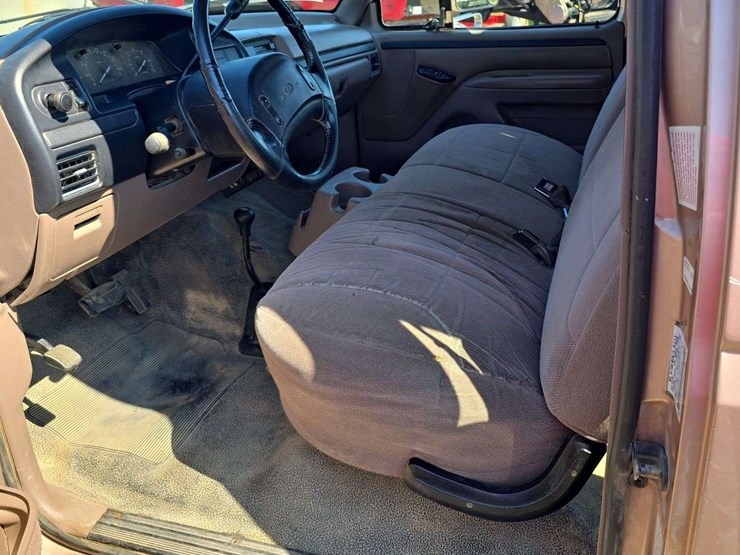 1996-ford-f-250-xlt,-extended-cab,-5.8l,-gas,-bench-seat,-cloth,-4wd,-power-windows,-dmi-bumper,-gooseneck-ball,-spare-tire,-177,236-miles,-gas,-vin--1fth26h9tea7672-image-16
