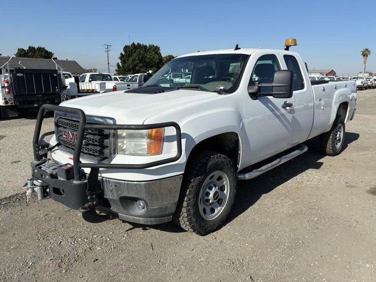 2012-gmc-sierra-3500-image-1