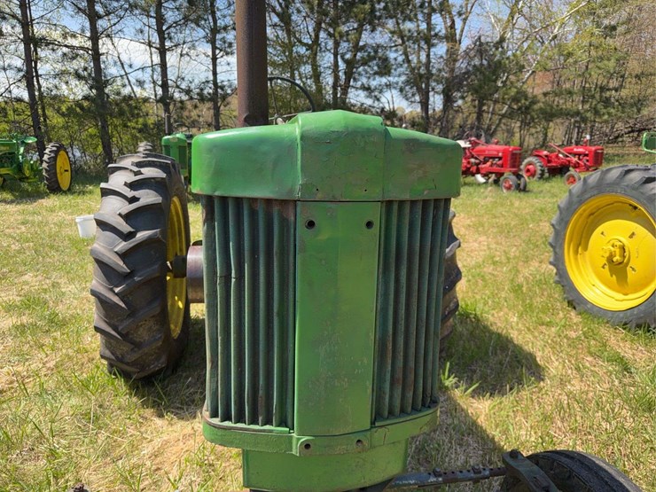 john-deere-70-image-16