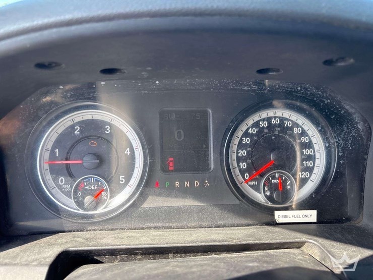 2015-dodge-3500-image-10