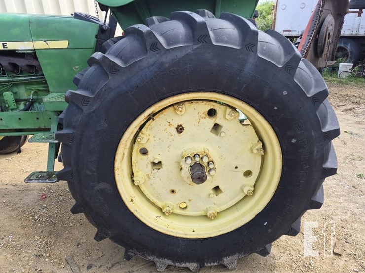 john-deere-2840-image-6