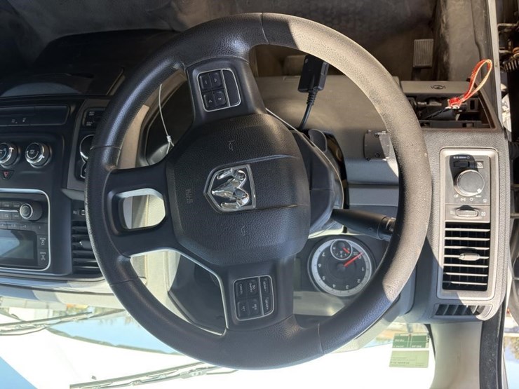 2014-dodge-ram-1500-image-14