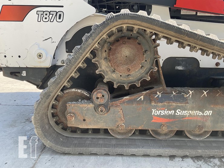 2022-bobcat-t870-image-10