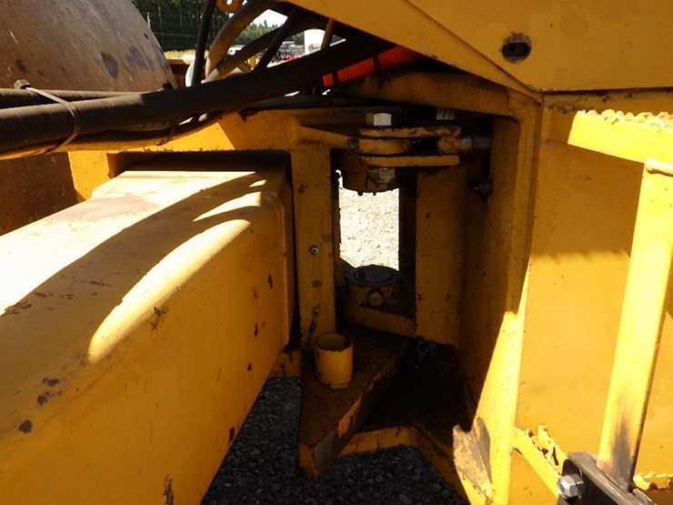 1993-caterpillar-cs-563-image-10