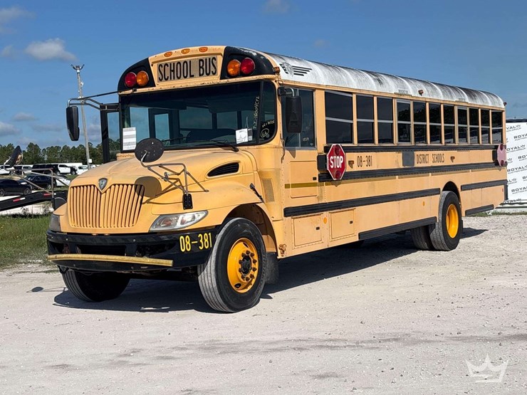 2009-ic-corporation-pb105-school-bus-image-1