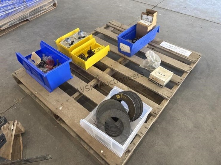 versa-spreader-trailer-misc-parts-image-2