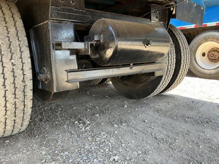 2014-versa-v-bottom-spreader-trailer-image-13