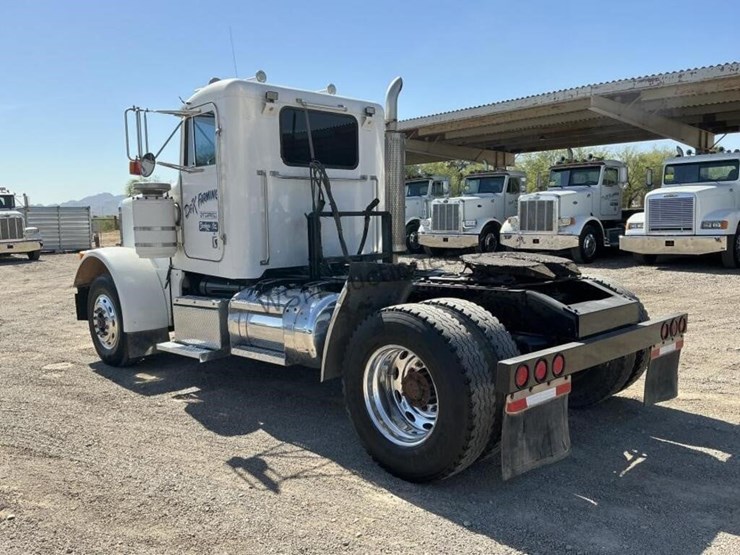 1993-peterbilt-379-image-6