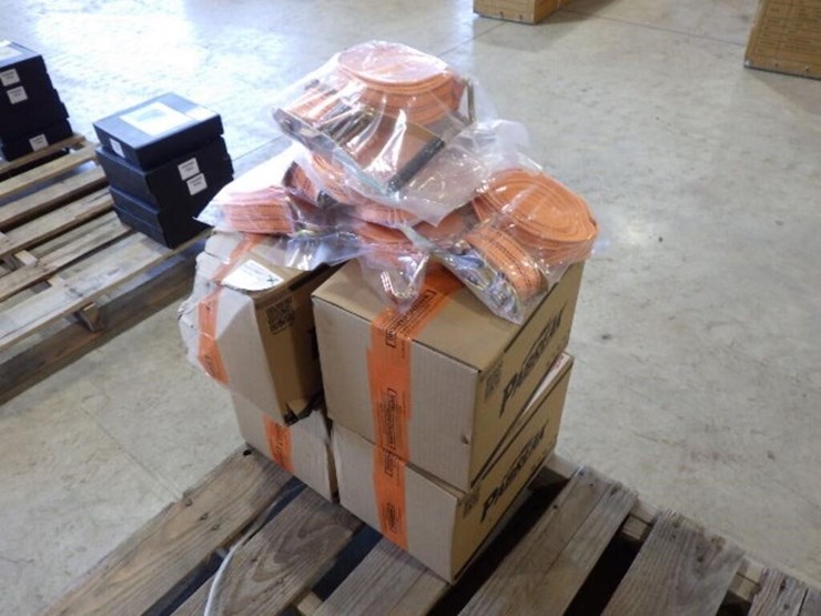 double-hook-ratchet-tie-downs-image-2