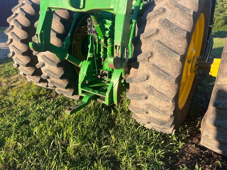 john-deere-8110-image-36