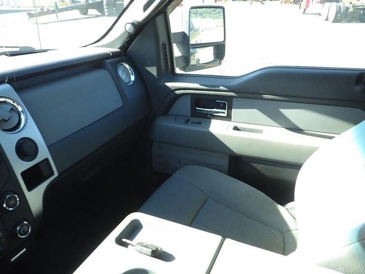 2014-ford-f150-image-32