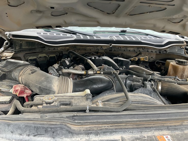 2019-ford-f550-image-11