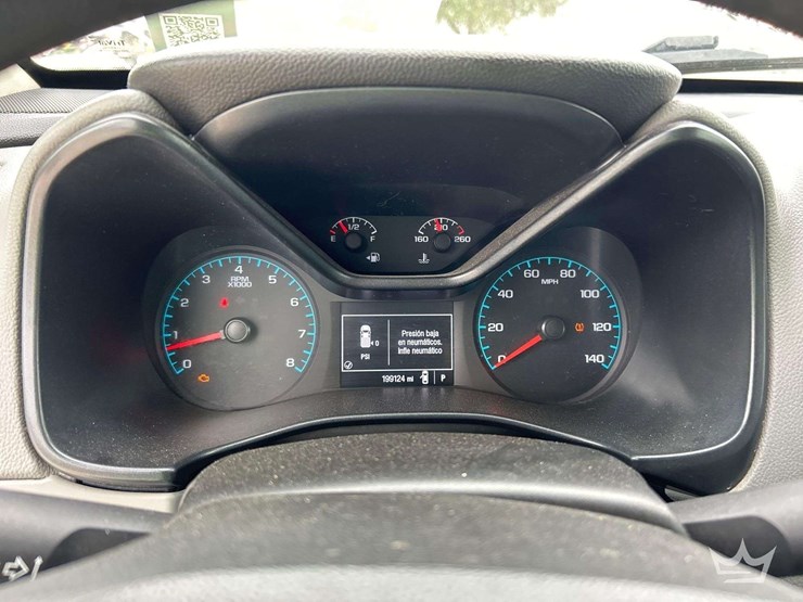 2016-chevrolet-colorado-image-16