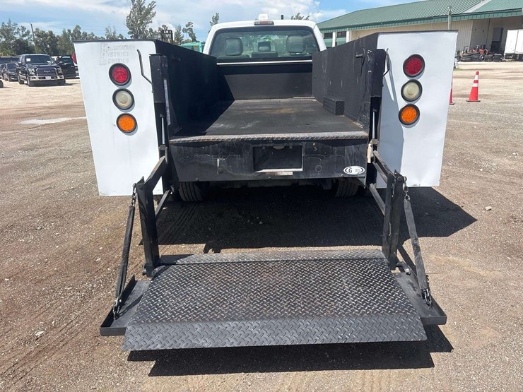 2015-ford-f350-image-19