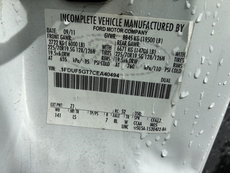 2012-ford-f550-image-21