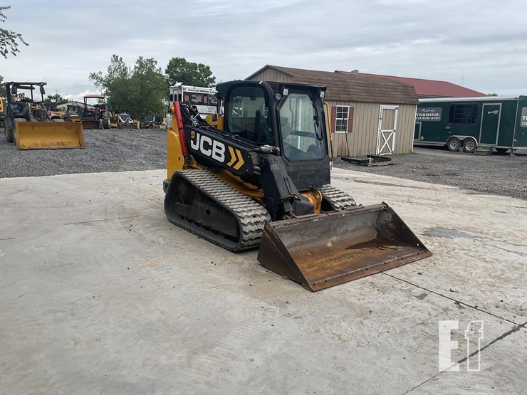 2021-jcb-3ts-8t-image-6