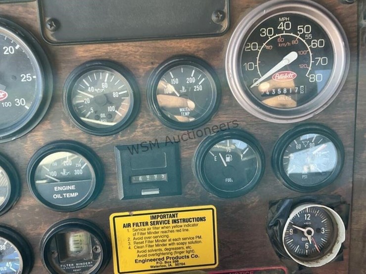 1999-peterbilt-357-image-18