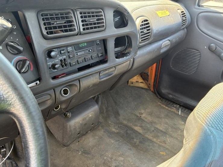 1999-dodge-ram-1500-image-15