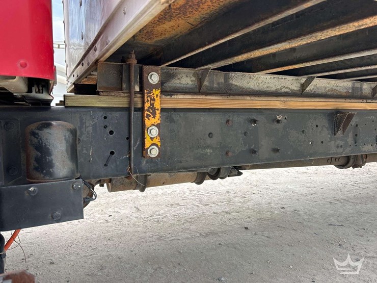 2002-kenworth-t300-image-20