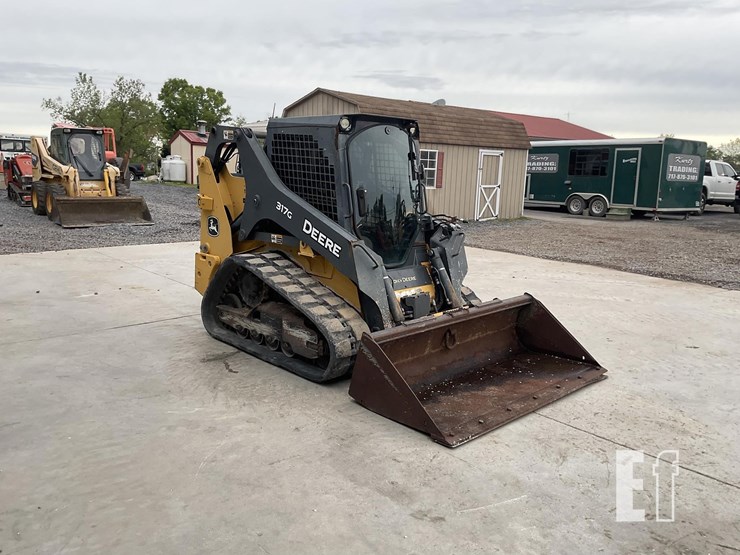 2017-deere-317g-image-6