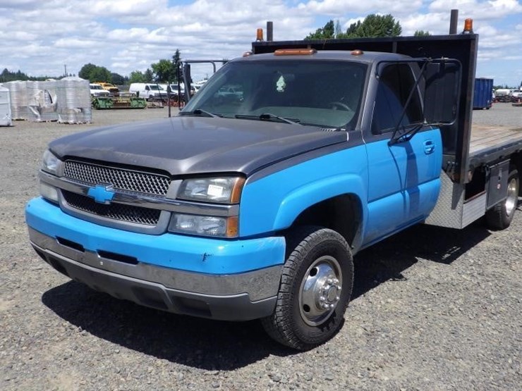 2004-chevrolet-3500-image-1
