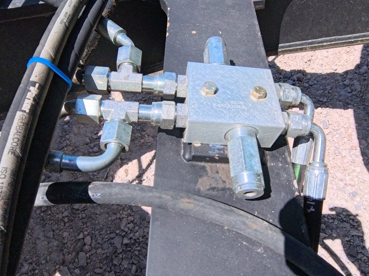 2022-john-deere-9520r-image-29