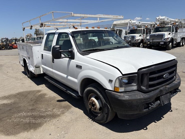 2004-ford-f350-xl-image-2