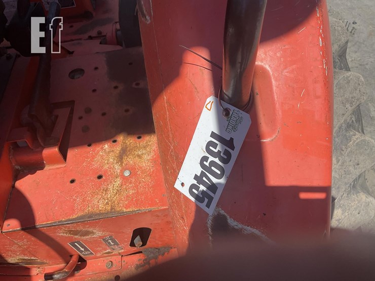2014-kubota-l45-image-18