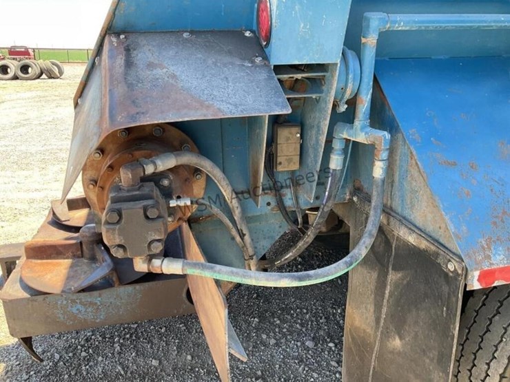2012-versa-v-bottom-spreader-trailer-image-13