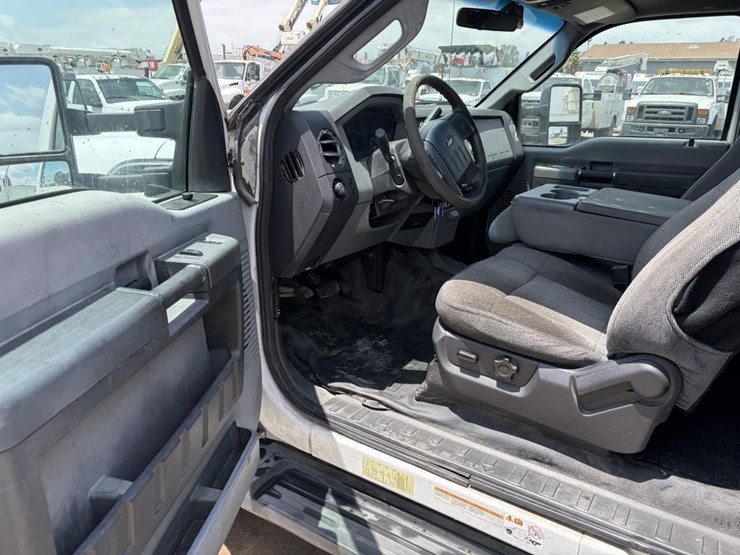 2012-ford-f450-image-13