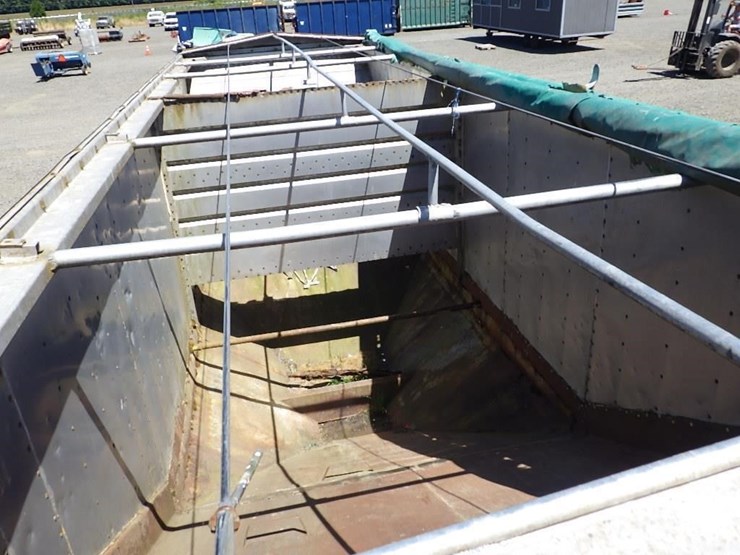 1982-axle-dump-trailer-image-17