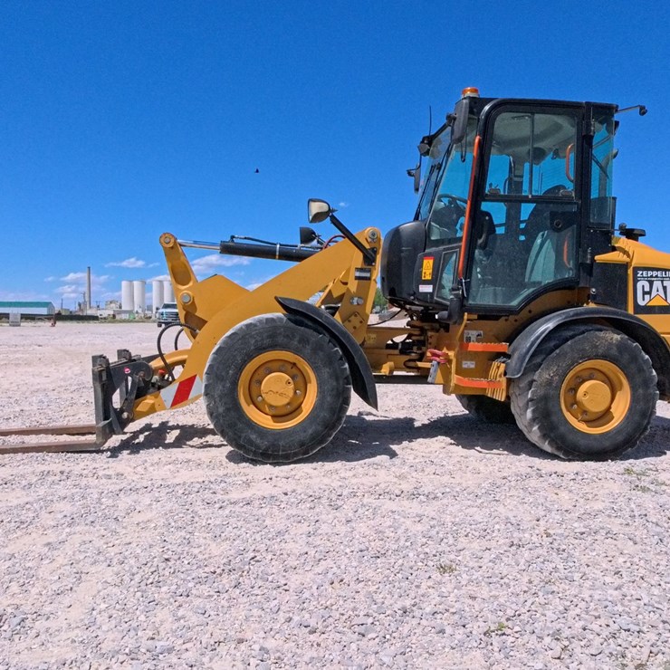 2014 CATERPILLAR 907H2