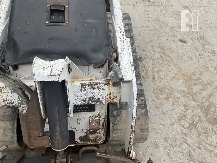 2005-bobcat-mt55-image-13