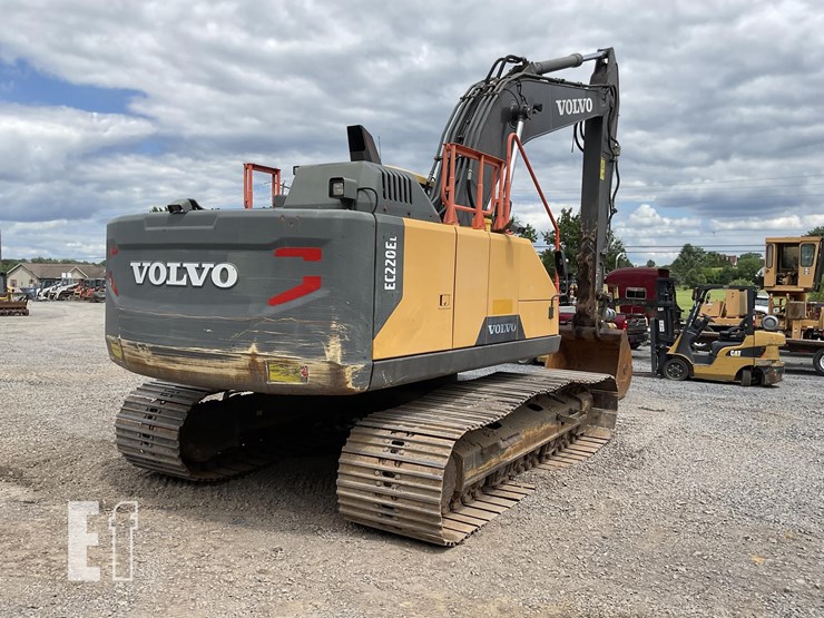 2016-volvo-ec220el-image-4