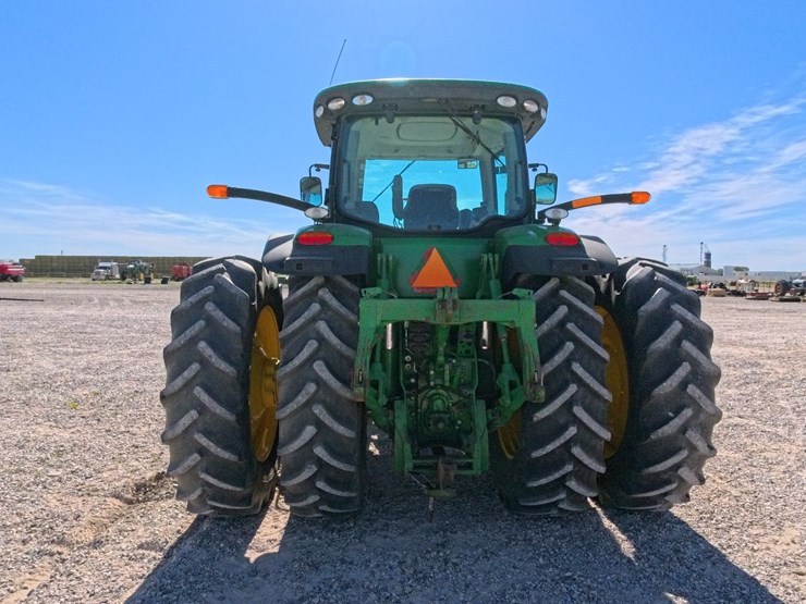 john-deere-8285r-image-3
