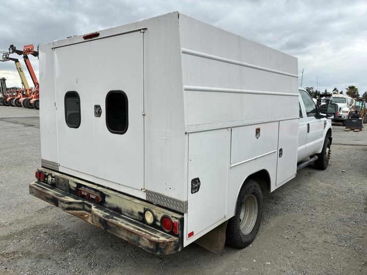 2008-ford-f350-image-3