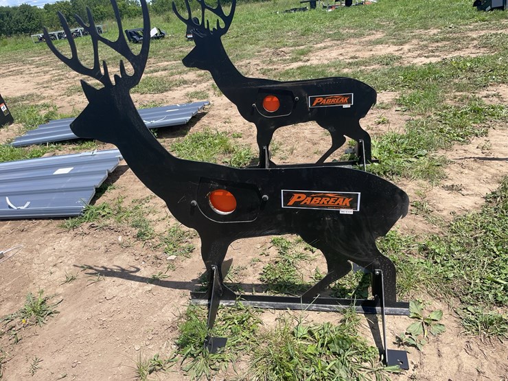 pabreak-deer-shaped-reactive-shooting-target-image-1