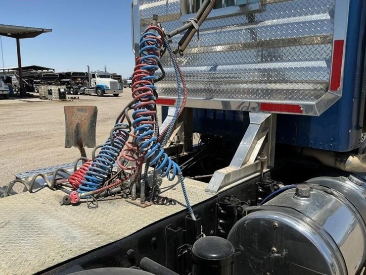 2003-kenworth-t800-image-11
