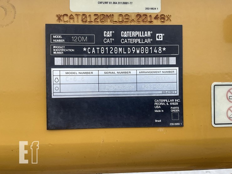 2010-caterpillar-120m-image-17