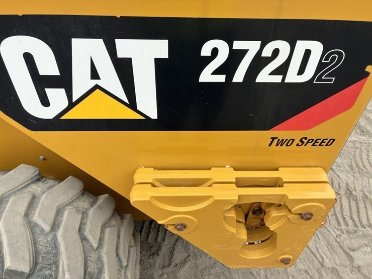 2016-caterpillar-272d2-image-12