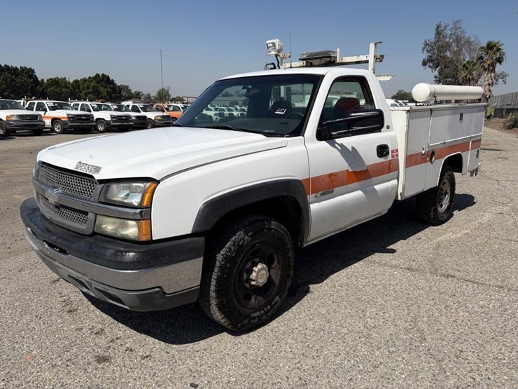 2003-chevrolet-2500-image-1