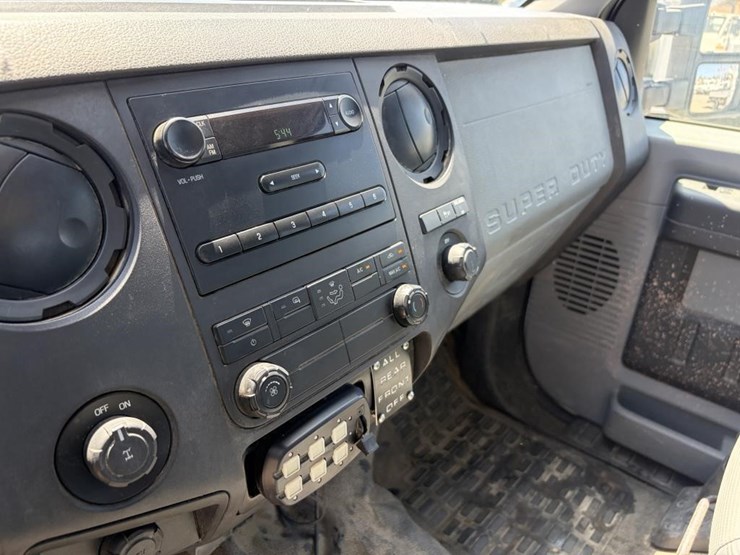 2011-ford-f250-image-17