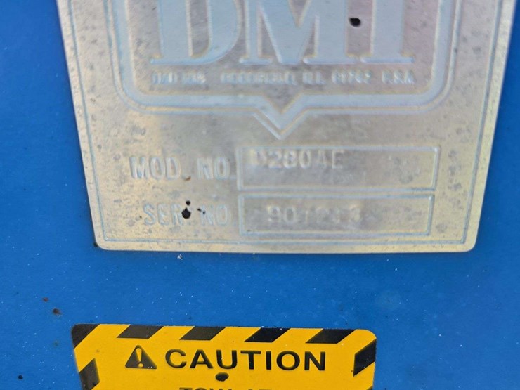 dmi-320-gravity-wagon,-roll-tarp,-lights,-ext.-tongue-image-17