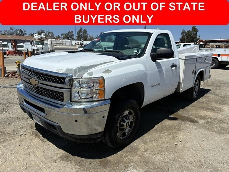 2011-chevrolet-silverado-2500-image-1