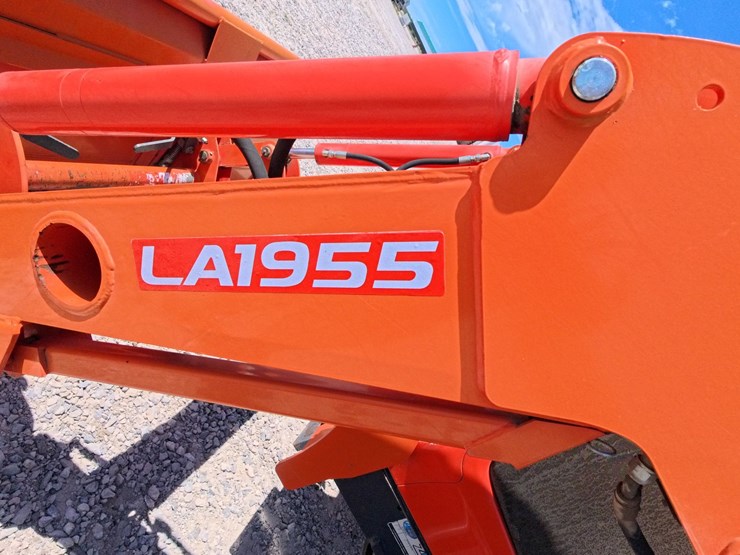 kubota-m6-101-image-13