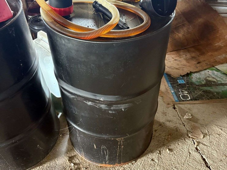 40-gallon-of-new-engine-oil,-15w-40-image-1