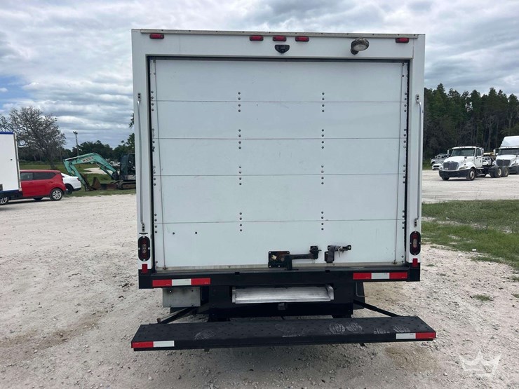 2019-gmc-savana-12ft.-reefer-box-truck-image-20