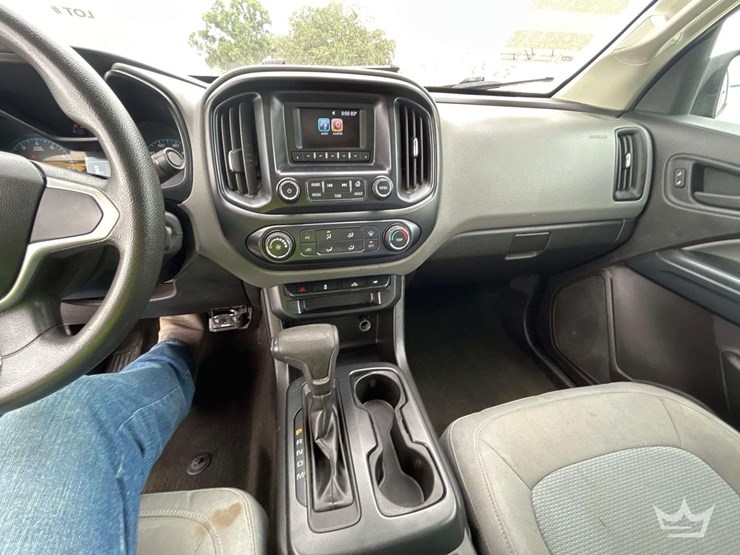 2016-chevrolet-colorado-image-17