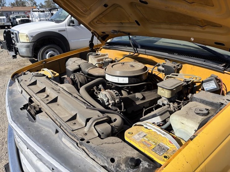 1995-chevrolet-cheyenne-3500-image-7