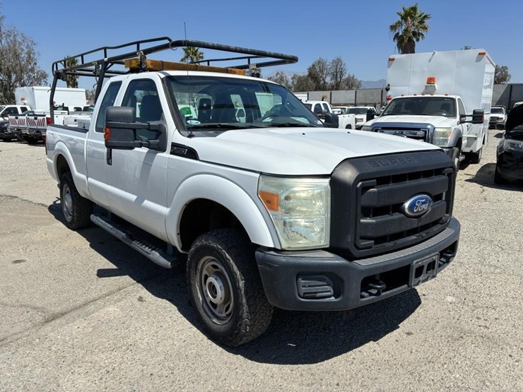 2011-ford-f250-image-2